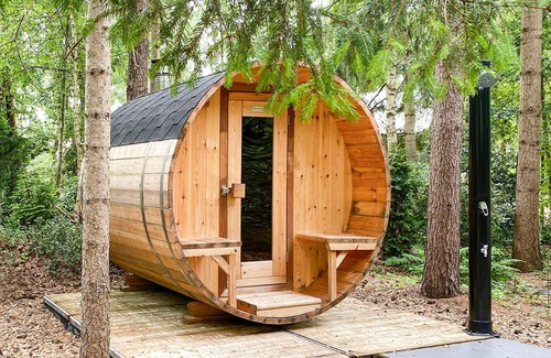 Rheezerveen House | Stunning home in Rheezerveen with sauna
