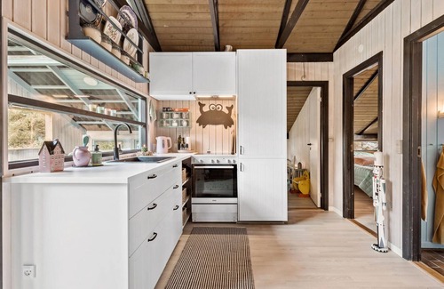 Ronde House | Stunning home in Rønde with WiFi