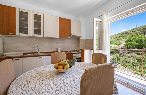 Sibenik House | Stunning home in Slivno with kitchen