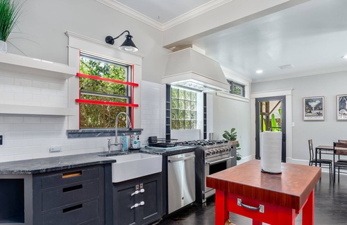 Broadmoor House | Stunning Home in South Highland