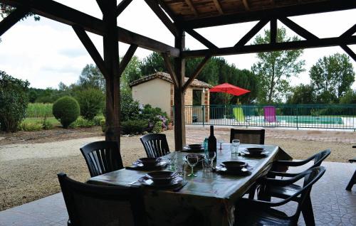Saint-Pierre-d'Eyraud House | Stunning Home In St Pierre D'eyraud