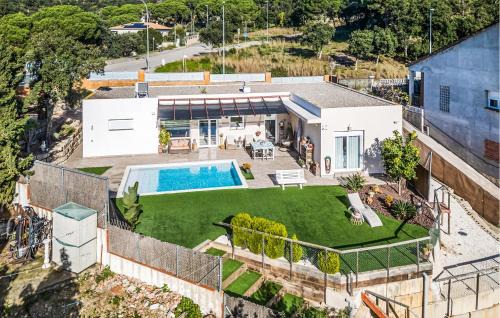 Tordera House | Stunning Home In Tordera With Wifi