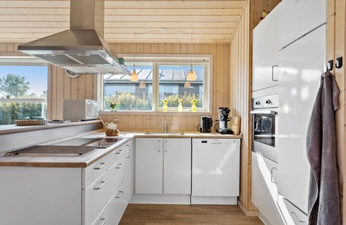 Dageløkke House | Stunning home in Tranekær with kitchen