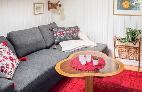 Vastervik House | Stunning home in Västervik with kitchen