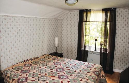 Hultsfred House | Stunning Home In Vena With Wifi