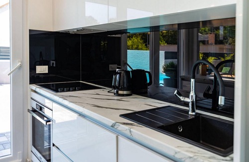 Zaton House | Stunning home in Zaton, Nin
