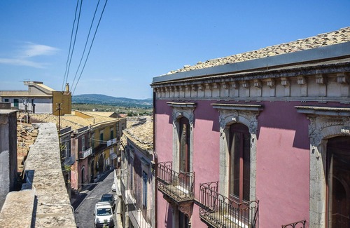 Palazzolo Acreide Historic Centre House | Stunning home in Palazzolo Acreide
