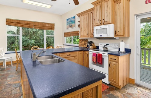 Roseland House | Stunning Home Tucked Away but Close to Everything!