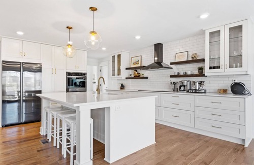 Fairway House | Stunning Home W/Game Room + Mins to Plaza