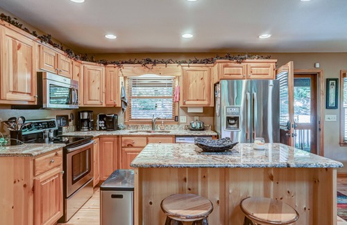 Tarheel House | Stunning home with fireplace, gazebo & Ping-Pong - dogs welcome