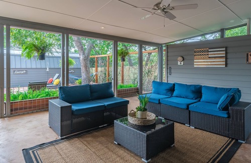 Shearer Hills - Ridgeview House | Stunning House with Private POOL & amazing patio