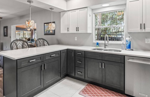 Gibsonton House | Stunning Inside and Out - Remodeled 3BR Riverfront Home with Hot Tub, Kayaks and Access to the Gulf