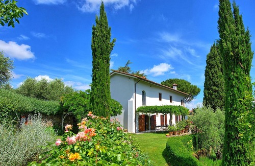 Serravalle Pistoiese Villa | Stunning private villa with A/C, private pool, WIFI, TV, patio, panoramic view and parking