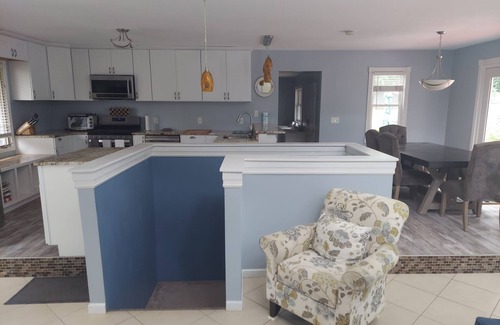 Scotts House | Stunning lake view oasis! A spacious place to make new memories! n#HotTubHeaven