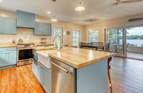 Whitefield House | Stunning lakefront, open concept home with beautiful yard & porch - dog-friendly