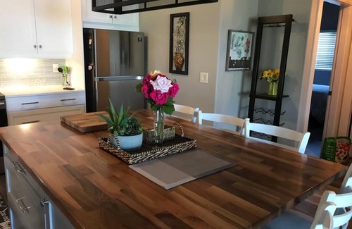 Okanagan-Similkameen Villa | Stunning Lakeside Villa, Great For Snowbirds