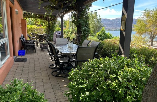 Okanagan-Similkameen Villa | Stunning Lakeside Villa, Great For Snowbirds