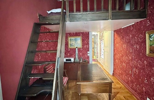 Quartier de la Monnaie Apartment | STUNNING LOCATION STYLISH SPACIOUS APART STEPS TO PONT NEUF & SEINE RIVER