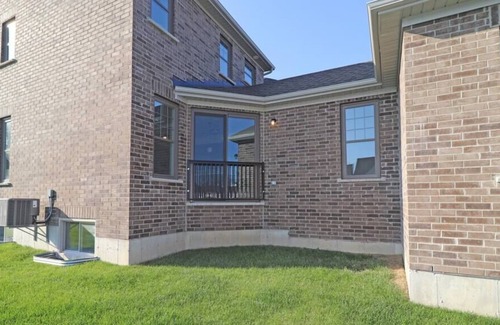 Peterborough House | Stunning Luxury Home | Sleeps 8, Premium location