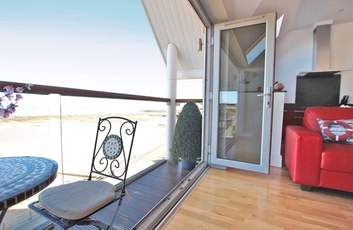 Westgate-on-Sea Apartment | Stunning luxury 'Sea Tower Penthouse' with panoramic sea views close to margate