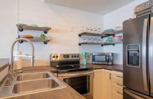 Lake Ozark Condo | Stunning Main channel views, centrally located ,Newly remodelled , 2 bed, 2 bath