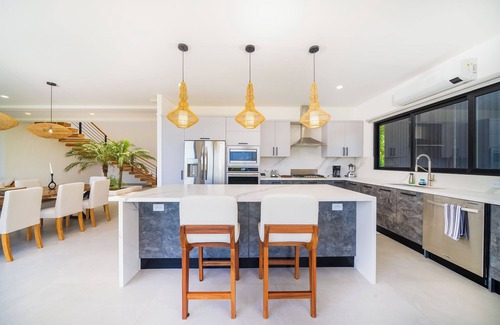 Potrero House | Stunning new 4-bedroom ocean view modern beach home overlooking Flamingo Marina.
