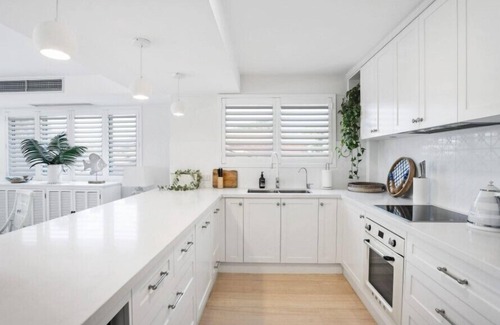 Byron Bay Apartment | Stunning newly renovated apartment along popular Lawson Street