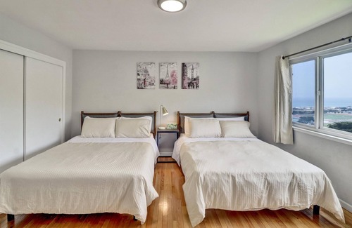 Sharp Park House | Stunning Ocean Mountain View Near SF+Beach Suite