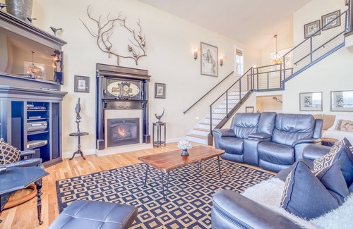 Lincoln City House | Stunning, Oceanfront Home w/Luxurious Details and Unparalleled Amenities