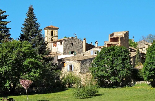 Mallefougasse-Auges House | Stunning private villa for 8 guests with private pool, WIFI, TV, terrace and parking