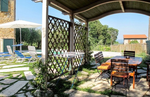 Castel San Gimignano House | Stunning private villa for 8 people with private pool, WIFI, TV, patio and parking
