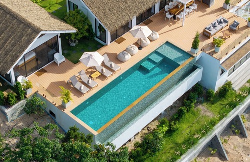 Ko Pha-ngan Villa | Stunning Panoramic Mountain and Sea View 4 Bedroom Tropical Villa in Koh Phangan