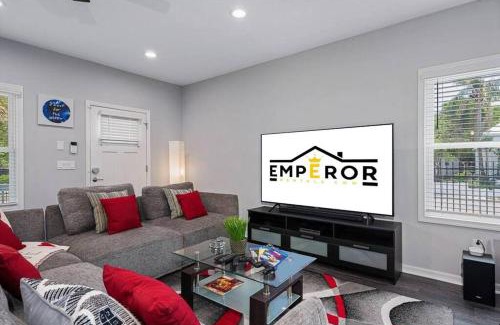 Ybor City House | Stunning & Perfect Home Near Downtown Tampa & YBOR