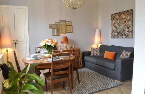 Dumfries House | Stunning Period Townhouse with Garden, Walking Distance to Town