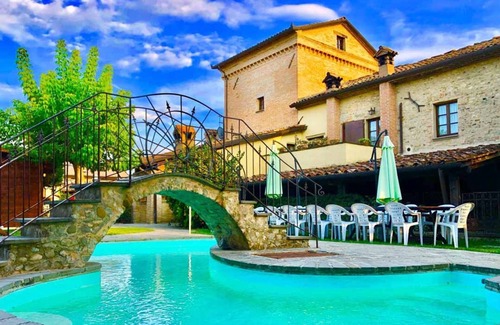 Piosina Villa | Stunning private villa with WIFI, hot tub, A/C, private pool, TV, veranda, panoramic view, parking