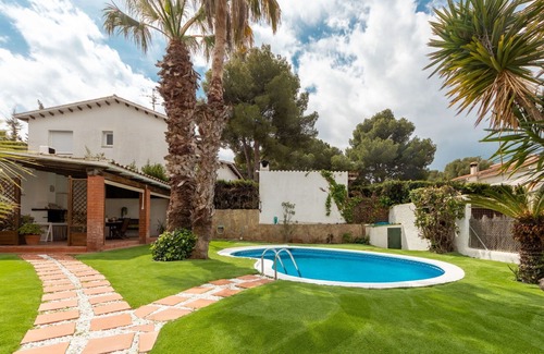El Roc de Sant Gaieta House | Stunning private villa for 6 people with WIFI, private pool, TV, terrace and parking