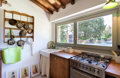 Gambassi Terme Villa | Stunning private villa with WIFI, A/C, private pool, TV, terrace, parking, close to San Gimignano