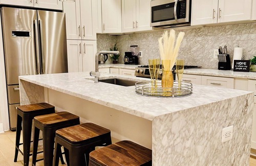 Northeast Condo | Stunning Private Rooftop Penthouse in DC! Modern Luxury with Breathtaking Views!