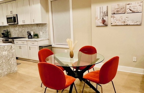 Northeast Condo | Stunning Private Rooftop Penthouse in DC! Modern Luxury with Breathtaking Views!