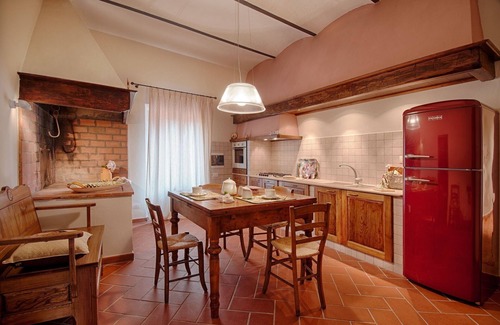 Castelfiorentino Villa | Stunning private villa with private pool, sauna, WIFI, hot tub, TV, terrace, panoramic view, parking