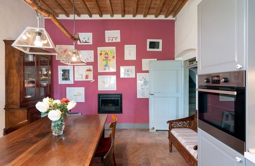 Vicchio Villa | Stunning private villa for 10 guests with TV, pets allowed, panoramic view and parking
