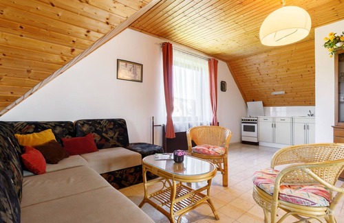 Balatonalmadi House | Stunning private villa with private pool, WIFI, A/C, TV, patio, pets allowed and parking