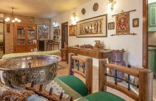Casalini Villa | Stunning private villa for 7 people with WIFI, private pool, TV, patio, pets allowed and parking