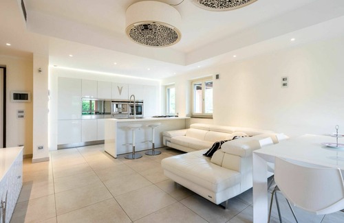 Settime House | Stunning private villa for 11 guests with WIFI, private pool, A/C, TV, terrace and parking
