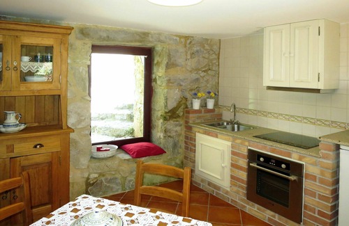 Cossourado Villa | Stunning private villa for 6 people with WIFI, A/C, TV, terrace and parking