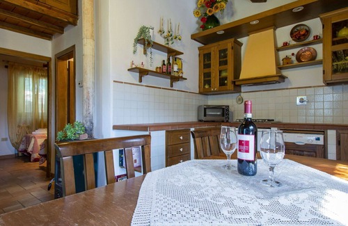 Dicomano House | Stunning private villa with private pool, hot tub, WIFI, TV, patio, pets allowed and parking