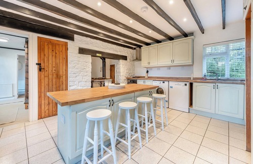 Pentrefelin Cottage | Stunning property just a few minutes drive from Llandeilo, perfect for exploring this great area.