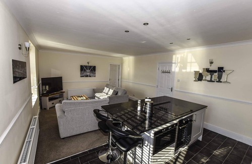 Edwalton Apartment | Stunning & Quiet 1 Bedroom Apartment on the outskirts to Ruddington, Nottingham