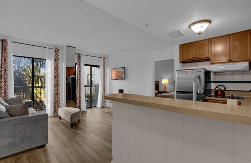 Florida Center Apartment | Stunning Resort Two Bedroom condo near Universal & Disney