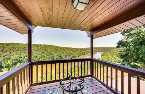 Centerville House | Stunning River Views Pet-Friendly Home in London!